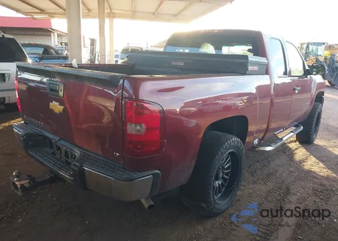 2013 Chevrolet Silverado 1500 Lt z USA, uszkodzony, nr VIN 1GCRCSE02DZ359385